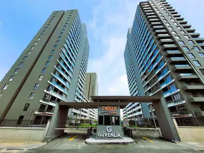 RELAX CADDE PROJESİNDE YENİ 1+1 EŞYALI DAİRE..