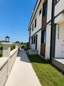 ✨ KARASU AZİZİYE’DE BAHÇELİ SIFIR VİLLA | 165 M² | ÇATI TERASLI | TAŞINMAYA HAZIR