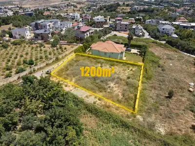 REMAX RİNA'DAN  KAŞLIDA ŞEHİR MANZARALI VİLLA İMARLI ARSA