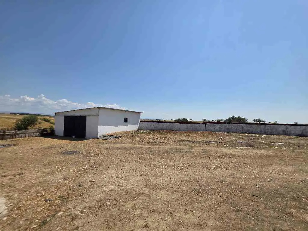 Property image 8