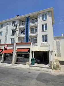 SELÇUKLU MAH. DEVLET HAS. ARKASINDA SATILIK EŞYALI 1+1 DAİRE