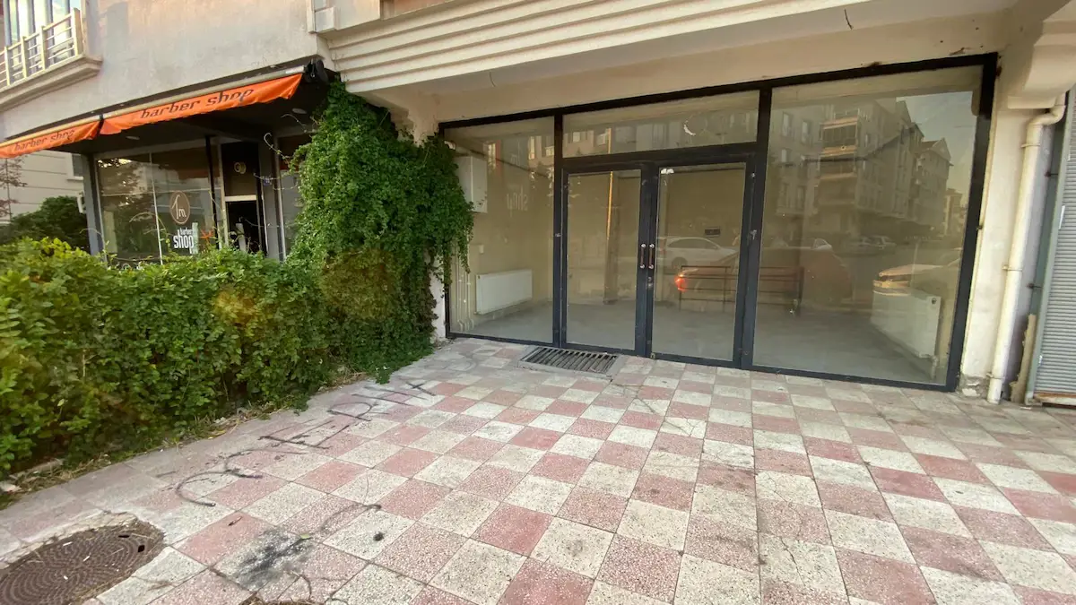 ETİMESGUT’TA GİRİŞ KAT 35 M² NET KİRALIK OFİS | DOĞALGAZ KOMBİLİ