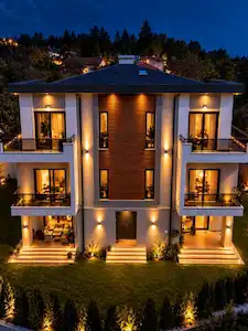 UZUN TARLANIN GÖZDE BÖLGESINDE ORMAN MANZARALI VILLA