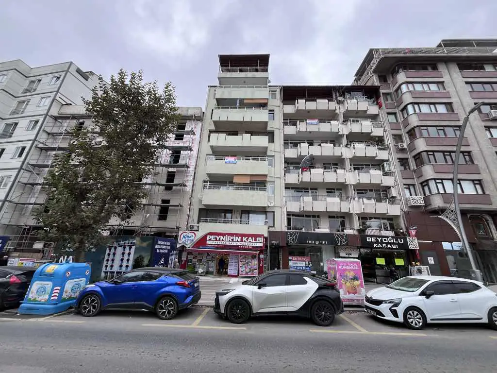 KOCAELİ İZMİT İNÖNÜ CAD KIRALIK 3+1 DAİRE