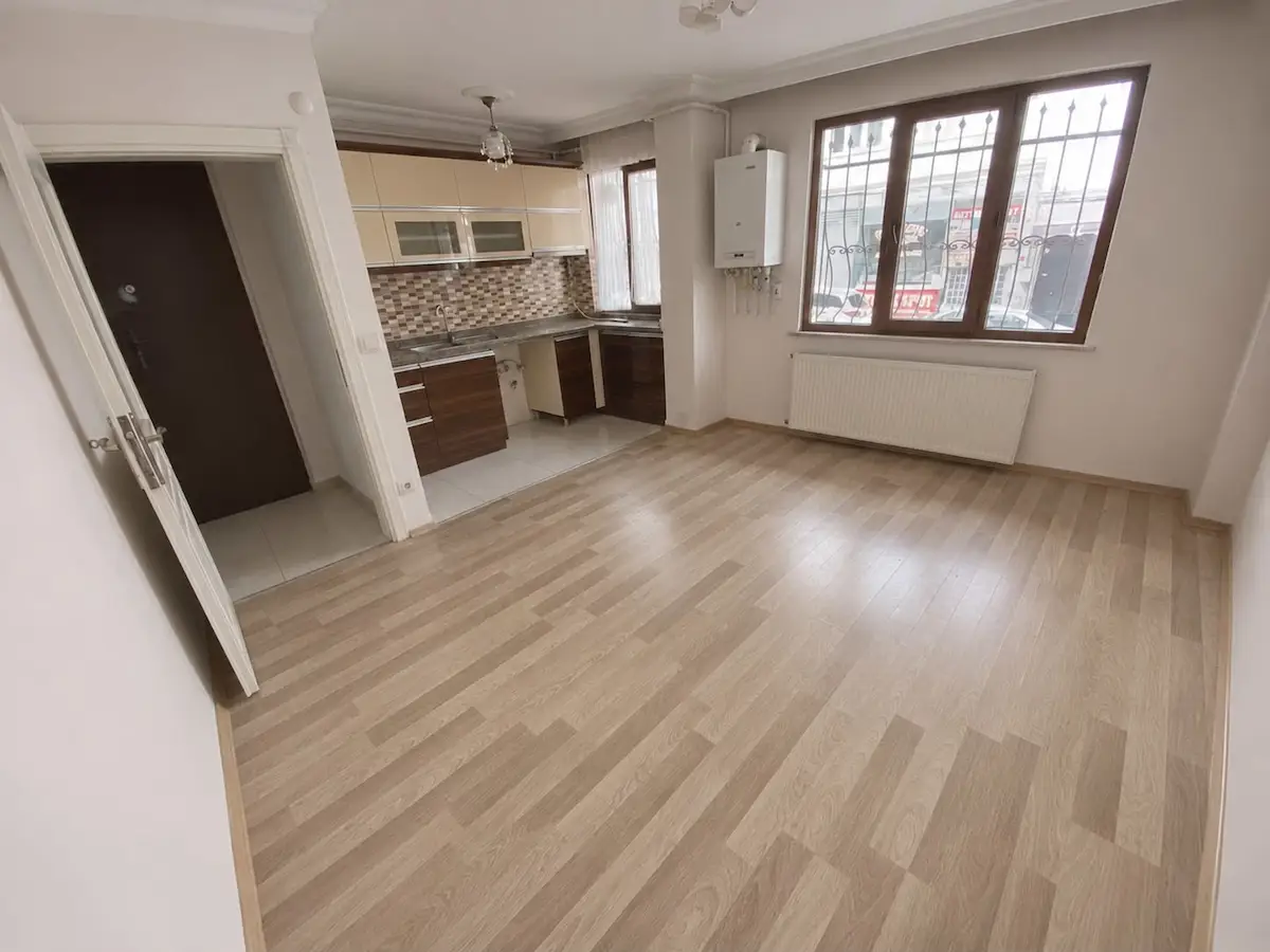 RE/MAX PRO  DERİN'DEN NURTEPEDE METROYA VE KAĞITHANE MERKEZE YAKIN 2+1 DAİRE