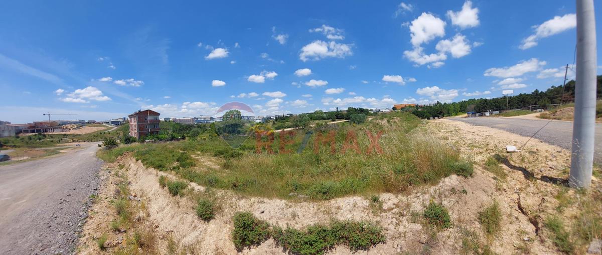 Şekerpınar ticari imarlı arsada satılık hisse