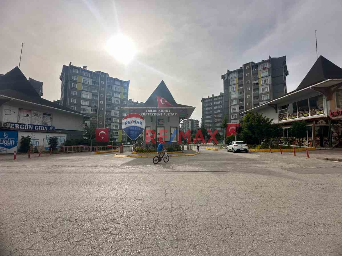 KOCAELİ KÖRFEZKENT 1.ETAP A10 BLOK SATILIK 3+1 BOŞ FIRSAT DAİRE