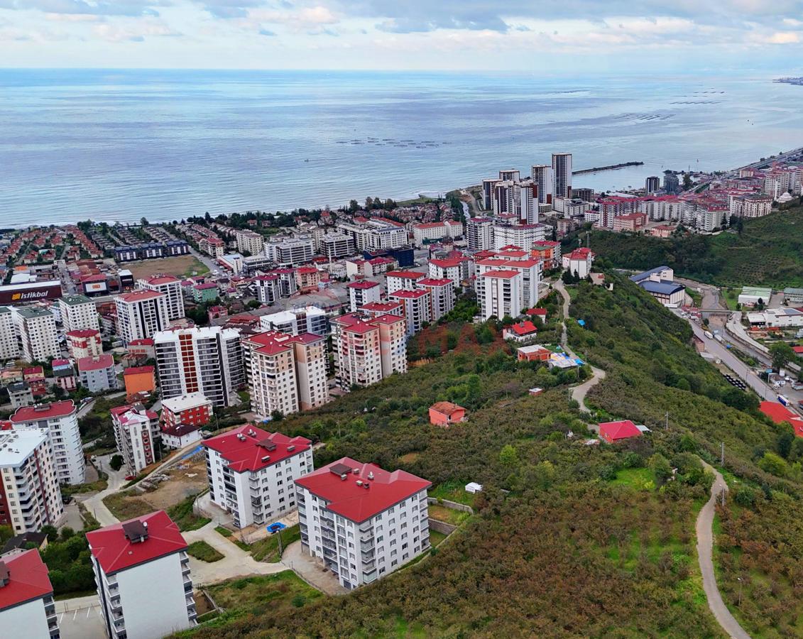 RE/MAX MEYDAN'dan KAŞÜSTÜ MERKEZDE SATILIK İMARLI ARSA...