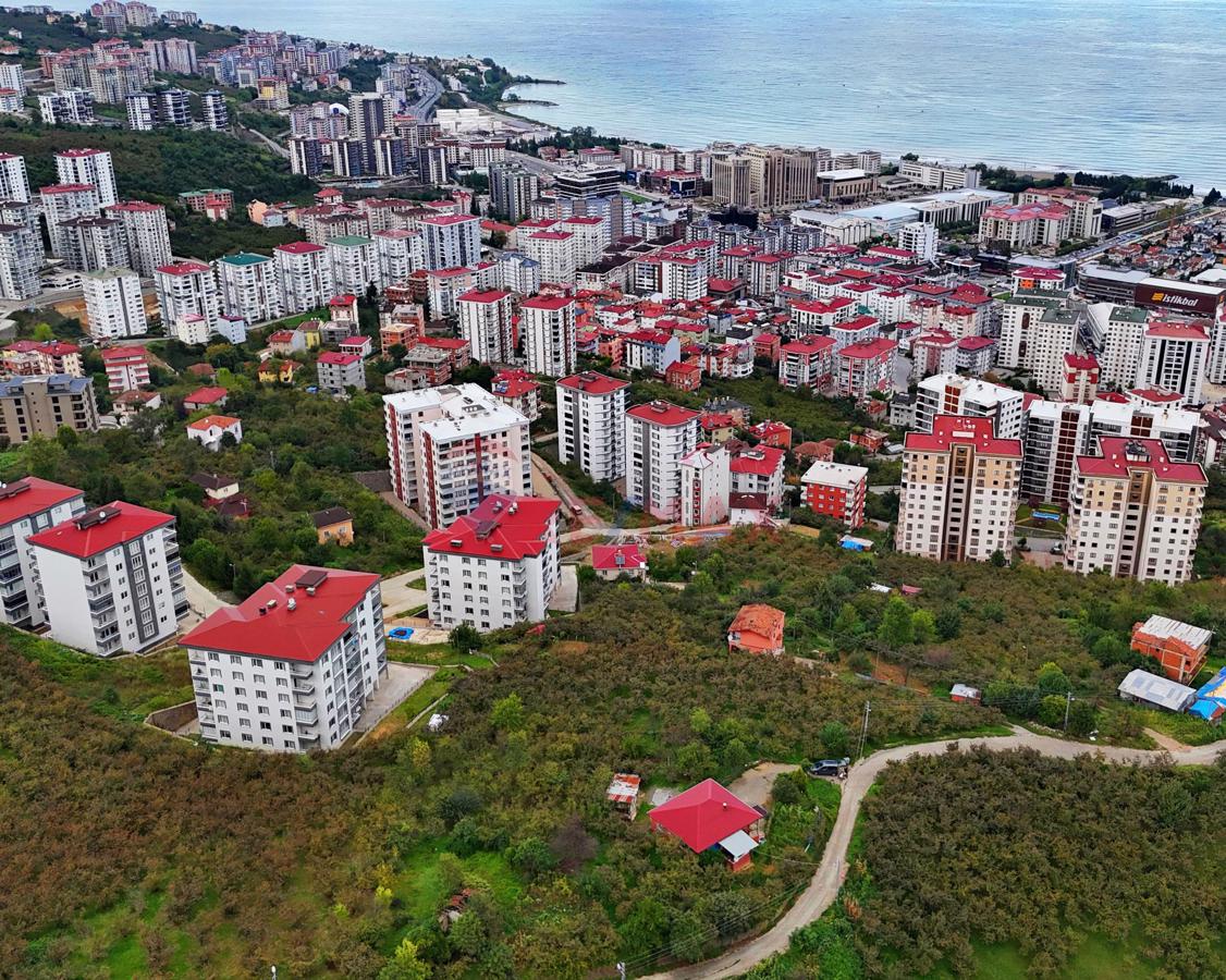 RE/MAX MEYDAN'dan KAŞÜSTÜ MERKEZDE SATILIK İMARLI ARSA...