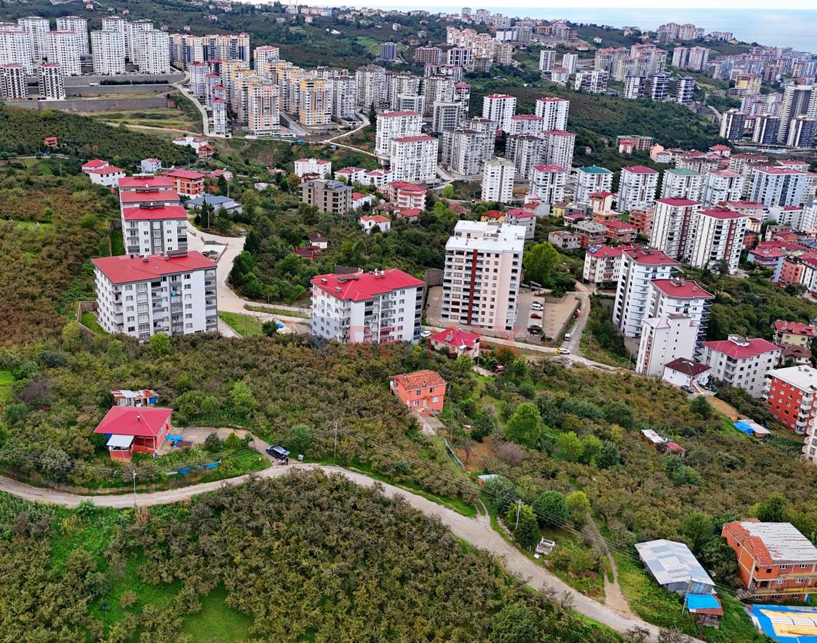 RE/MAX MEYDAN'dan KAŞÜSTÜ MERKEZDE SATILIK İMARLI ARSA...