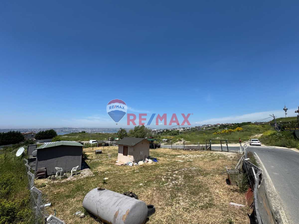 REMAX GELİŞİMDEN BÜYÜKÇEKMECEDE 1137M2 SATILIK ARSA