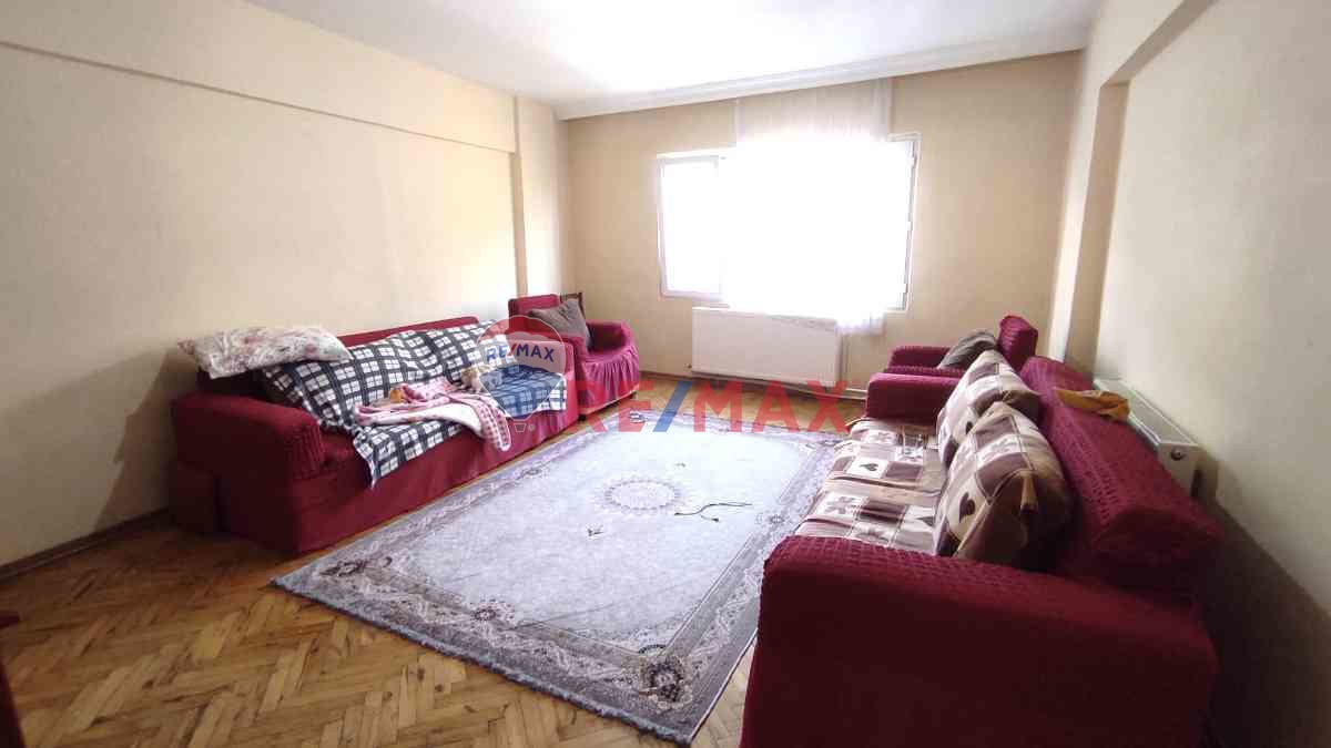 REMAX YALOVA'DAN MERKEZDE FEVZİÇAKMAK MAH. 5 ADET SATILIK DAİRE