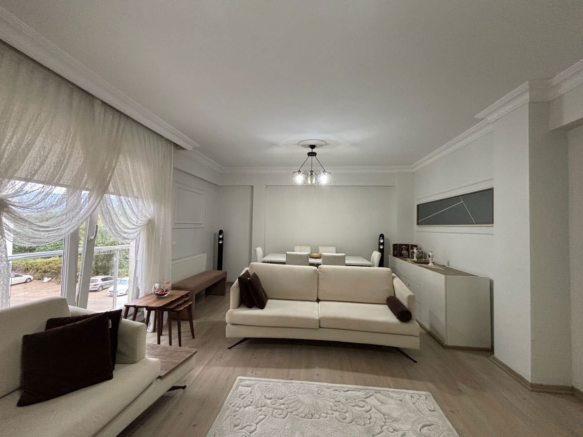 KARTEPE ATAEVLER’DE 2 + 1 SATILIK DAİRE