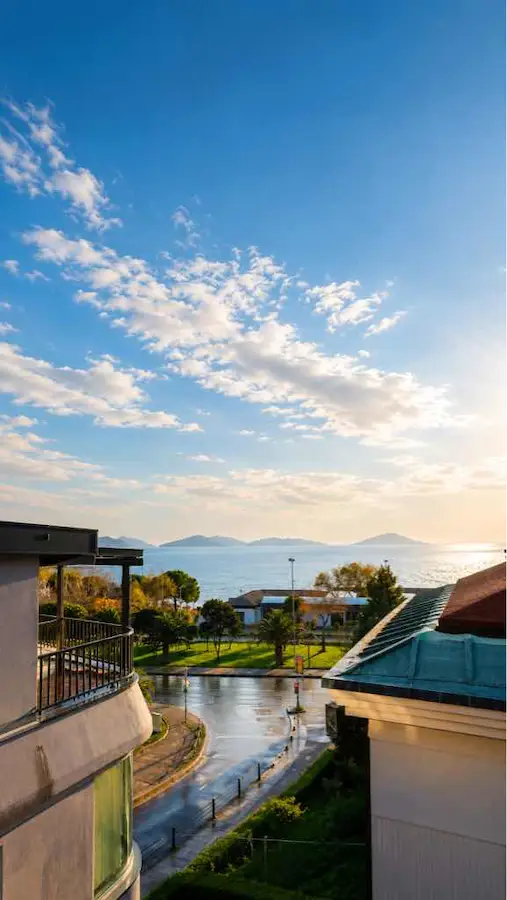 SUADİYE SAHİL 1.PARSEL ADALAR MANZARALI, GENİŞ TERASLI, HAVUZLU, OTOPARKLI SİTE İÇERSİNDE