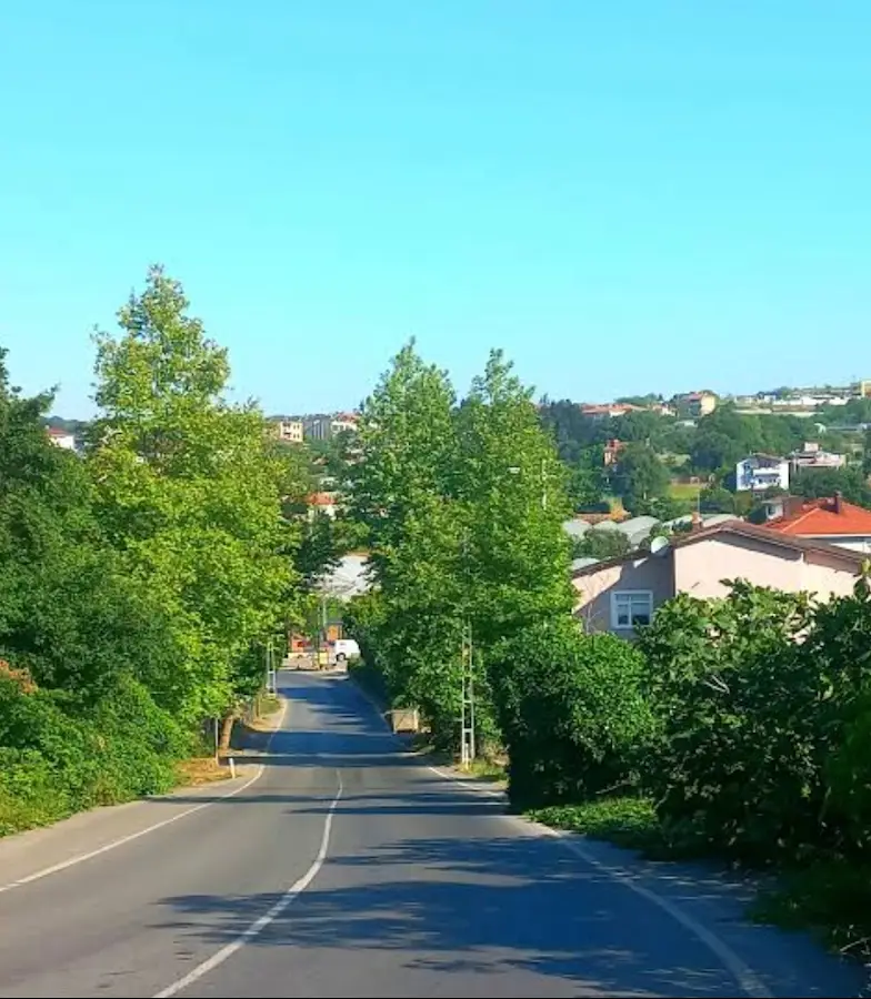 İSTANBUL SARIYER GÜMÜŞDERE’DE YATIRIMLIK HİSSELİ ARSA