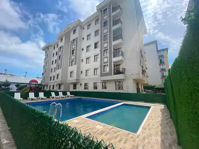 ÇEKMEKÖY ALEMDAĞ’DA LİLYUM GARDEN SİTESİ’NDE SATILIK 3+1 DAİRE