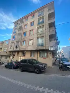 RE/MAX SAHNE'DEN ESENYURT TALATPAŞA'DA KİRALIK 2+1 DAİRE