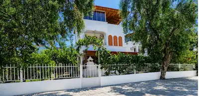 ACİL SATILIK - İNDİRİM YAPILDI AKBÜK'TE 3+1,120M² SATILIK VİLLA