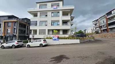 BAŞİSKELE YEŞİLYURT DA 4+1 220 M2 VİLLA TİPİ ÇATI DUBLEKS
