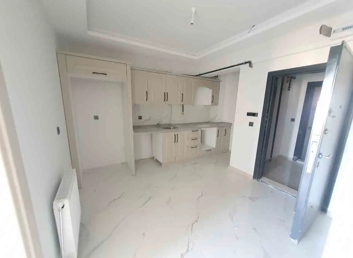 REMAX DOĞU'DAN ATAŞEHR MERKEZİ KONUM NET 65 M² SATILIK 2+0 DAİRE