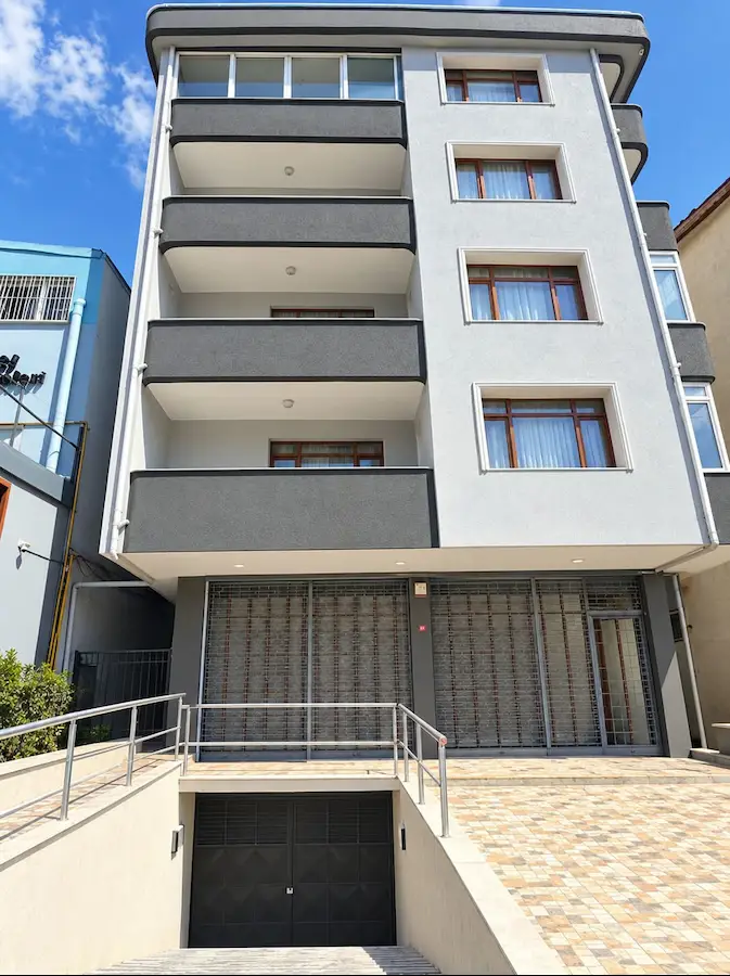 FERHATPAŞA 101 SOKAK'TA 220 M² NET – 2 KATLI KİRALIK İŞ YERİ