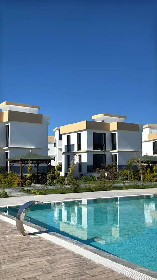 BOĞAZ İSKELE  SIFIR 2+1 EŞYALI DAİRE |