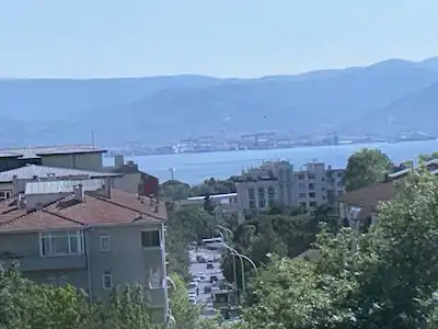 KANDIRA KOVANAĞZI DENİZE 5 DK 448 M2 TAKASLI SATILIK PANSİYON
