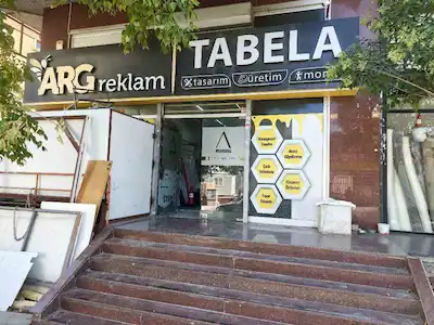 GÜNEŞLİ GÜLBAHAR CADDESİ KİRALIK 550M2 DÜKKAN