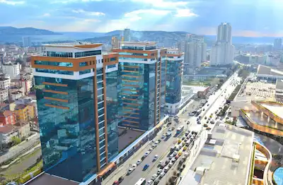 A+ PLAZA OFİSİM İSTANBUL'DA ŞIK DEKORE 100 M2 OFİS + 60 M2 TERAS