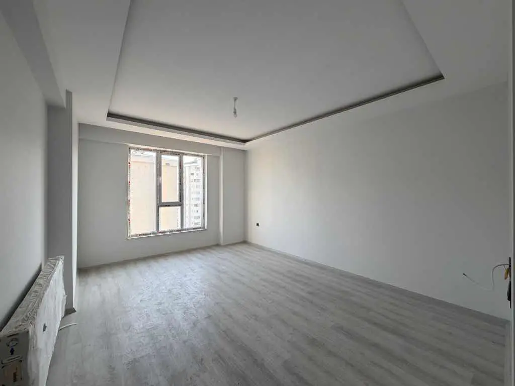 ONİKİŞUBAT’TA SIFIR 3+1 | 130 M² BRÜT | BALKONLU | KREDİYE UYGUN