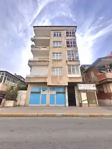 PENDİK FEVZİ ÇAKMAK’TA MERKEZİ KONUMDA SATILIK BİNA