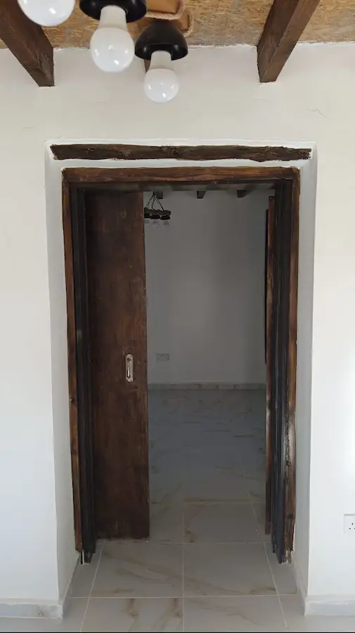 GİRNE TAŞKENT MERKEZ’DE EŞYASIZ1+1 KİRALIK DAİRE | DOĞALGAZ SOBASI