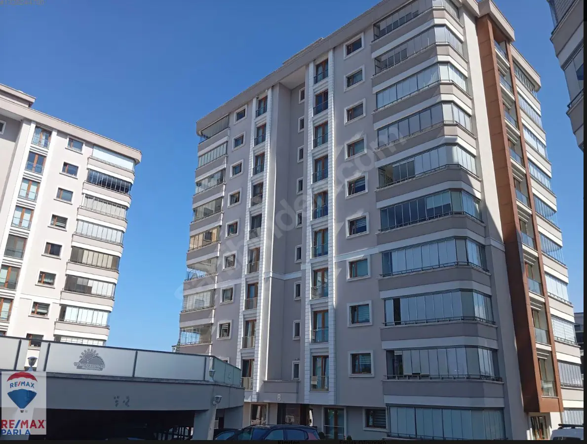 CANIK TEPE PARK KONUTLARI'NDA DENIZ MANZARALI LÜKS 4+1 SATILIK