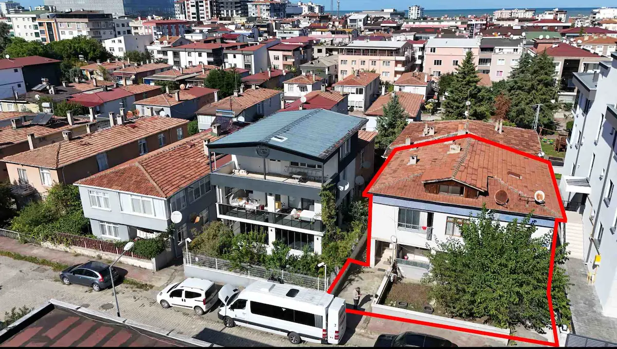 ATAKUM’UN EN MERKEZİ KONUMUNDA MÜSTAKİL BAHÇELİ EV