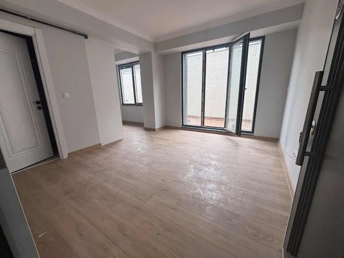 MALTEPE AYDINEVLER’DE SIFIR 1+1 | BALKONLU | MERKEZİ ISITMA | BOŞ