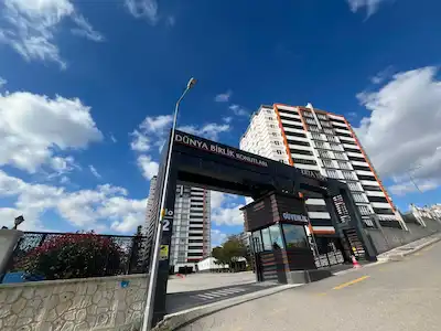 DÜNYA BİRLİK KONUTLARI’NDA EKSTRA YAPILI 14. KAT 4+1