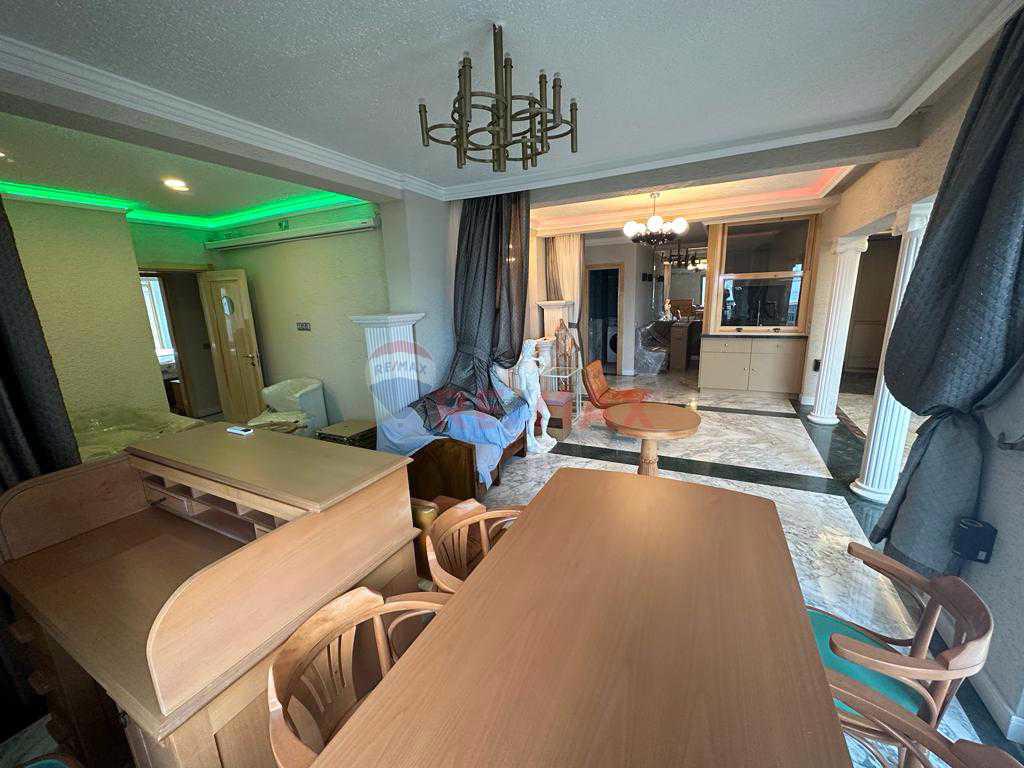 BEYOĞLU CİHANGİR MİMARİ DEKARASYONLU FIRSAT BOĞAZ MANZARALI 4+1