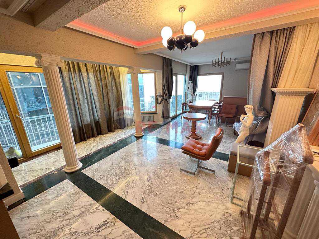 BEYOĞLU CİHANGİR MİMARİ DEKARASYONLU FIRSAT BOĞAZ MANZARALI 4+1