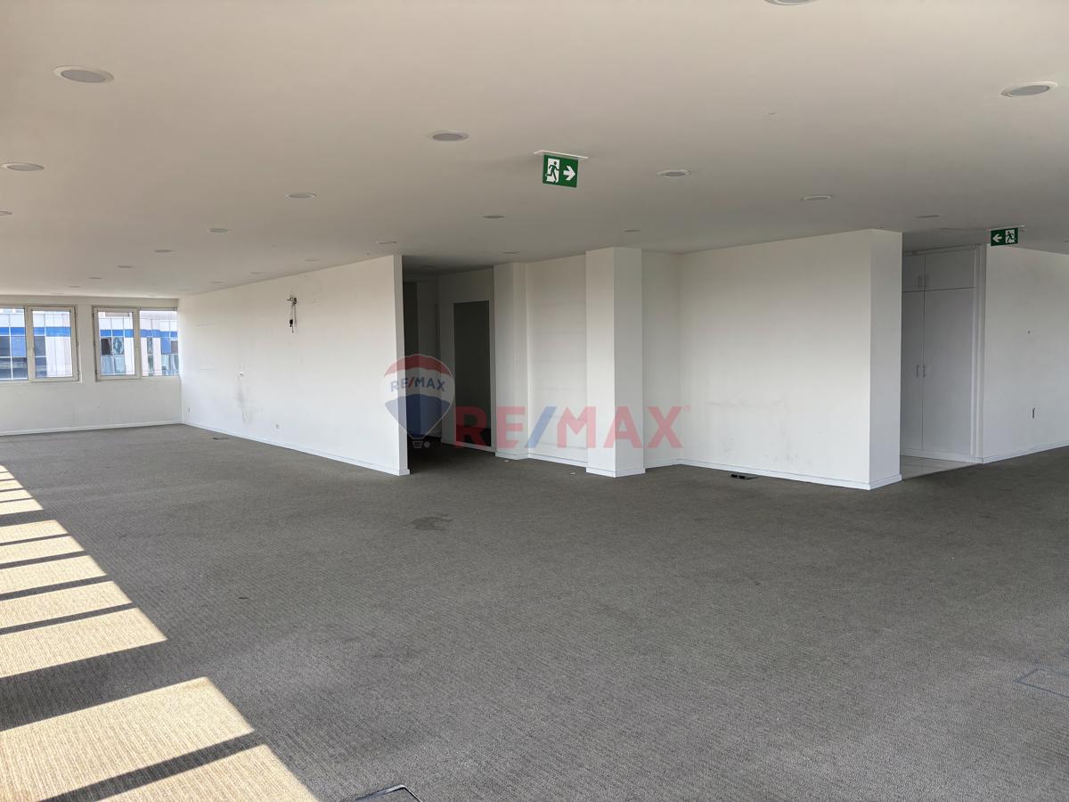 BOSTANCI METRO ÇIKIŞI E5 CEPHE DEKORASYONLU DENİZ MANZARALI