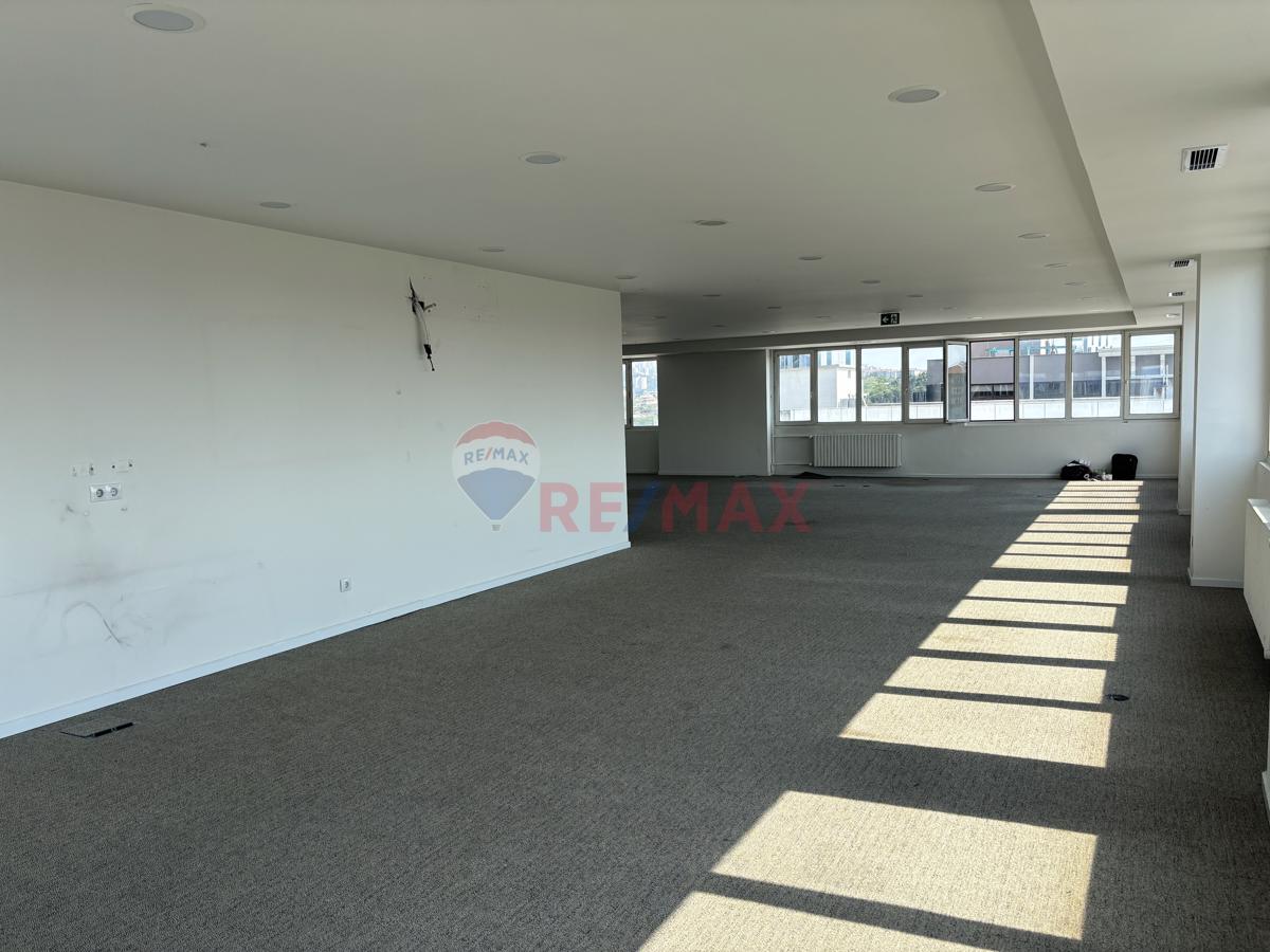 BOSTANCI METRO ÇIKIŞI E5 CEPHE DEKORASYONLU DENİZ MANZARALI