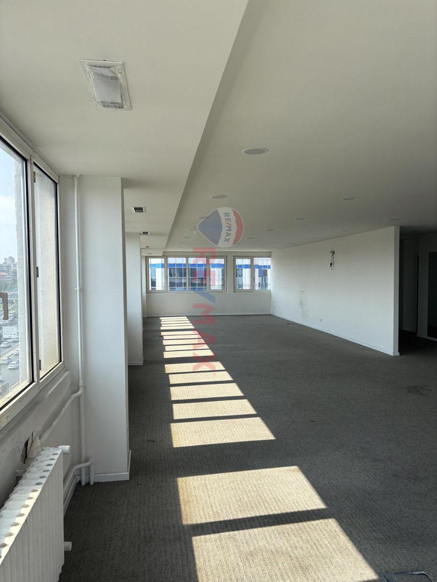 BOSTANCI METRO ÇIKIŞI E5 CEPHE DEKORASYONLU DENİZ MANZARALI