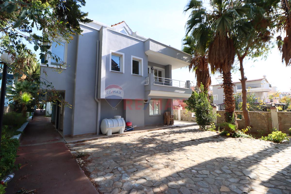 KUŞADASI DEĞİRMENDERE MEVKİİNDE BAKIMLI YAZLIK SATIŞTA!!!