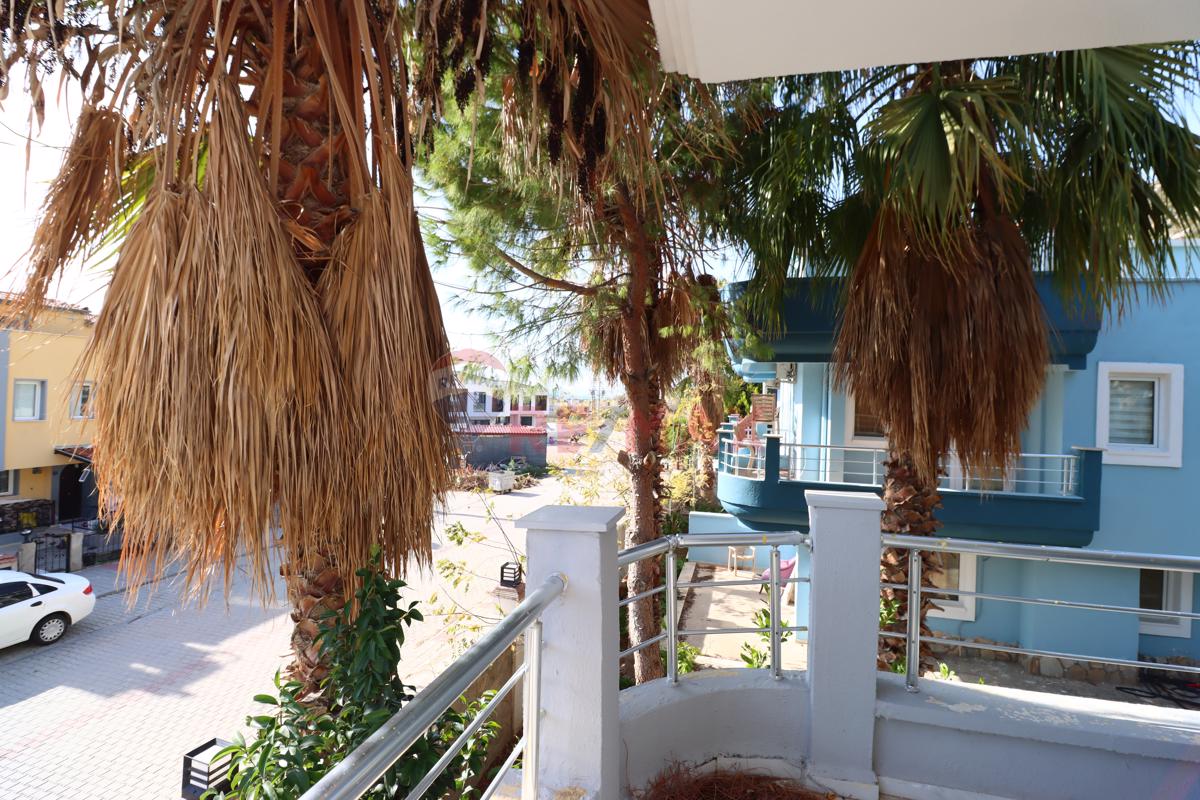 KUŞADASI DEĞİRMENDERE MEVKİİNDE BAKIMLI YAZLIK SATIŞTA!!!