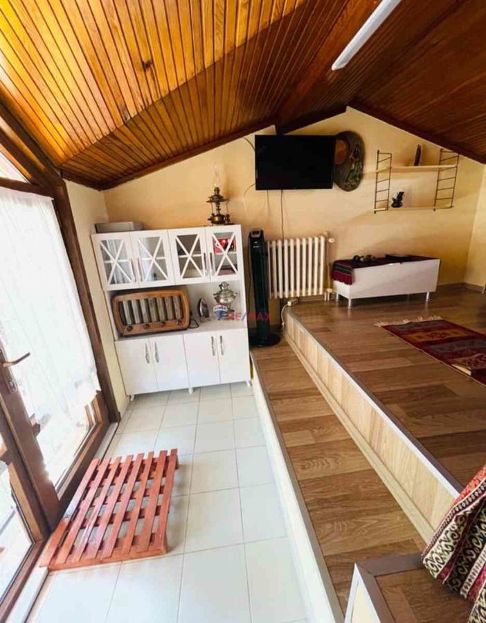 ALTINOLUK KOCADERE MEVKİNDE SATILIK VİLLA VE ARSA TAPUSU