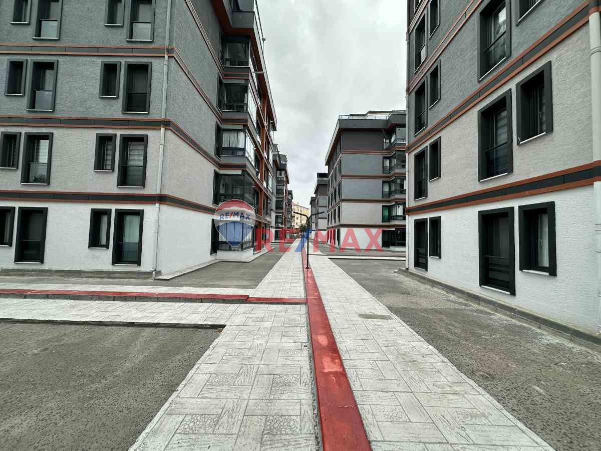 AVCILARIN EN YENİ SİTESİ Z PANORAMA EVLERİNDE 2+1 SATILIK DAİRE