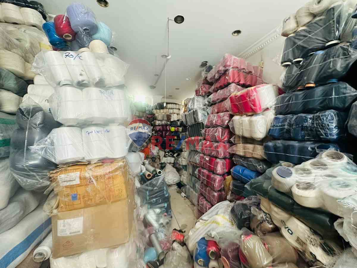 VATAN MAHALLESİ'NDE CADDEYE CEPHE 180 M² SATILIK DÜKKAN