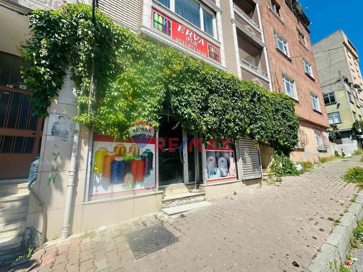 VATAN MAHALLESİ'NDE CADDEYE CEPHE 180 M² SATILIK DÜKKAN