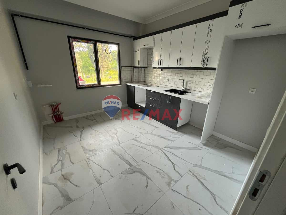 REMAX FREKANS ALTINOVA KAYTAZDERE SATILIK DAİRE