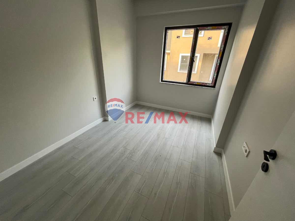 REMAX FREKANS ALTINOVA KAYTAZDERE SATILIK DAİRE