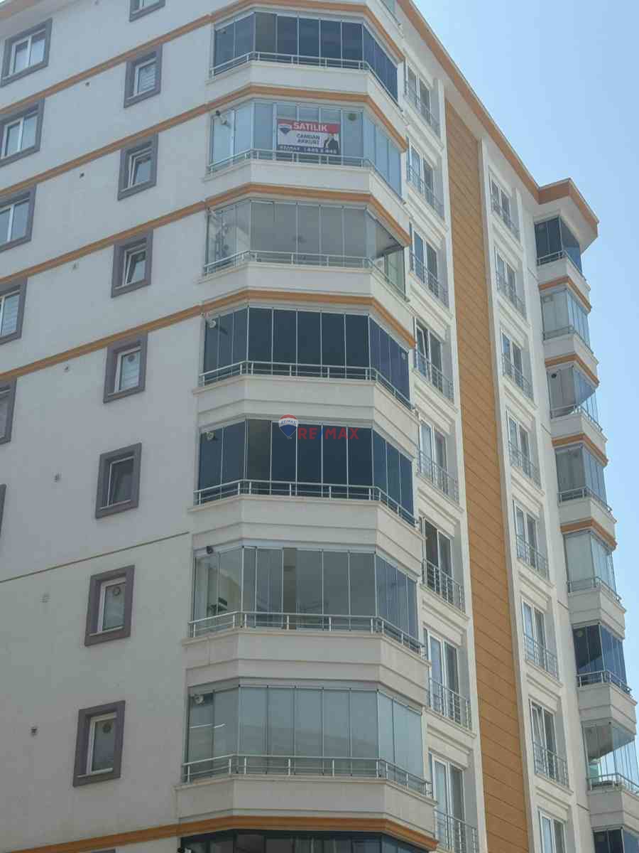 ATAKENTTE SİTE İÇERİSİNDE MÜKEMMEL KONUMDA 3+1 SATILIK DAİRE